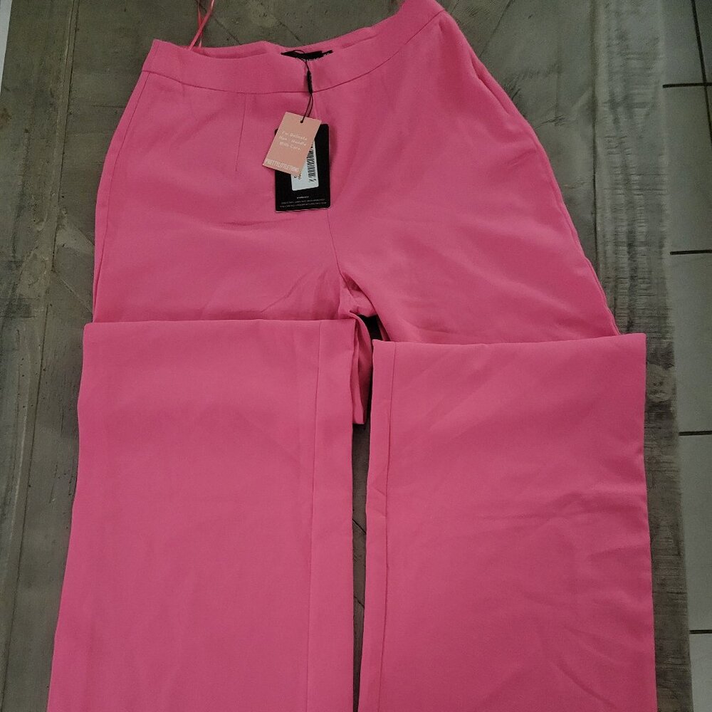 PrettyLittleThing Hot Pink Plissé High-Waisted WideLeg Trousers Size US 6 NWT